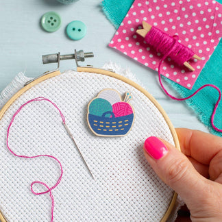 Stitch People Needle Minder – Threads – Stitch People