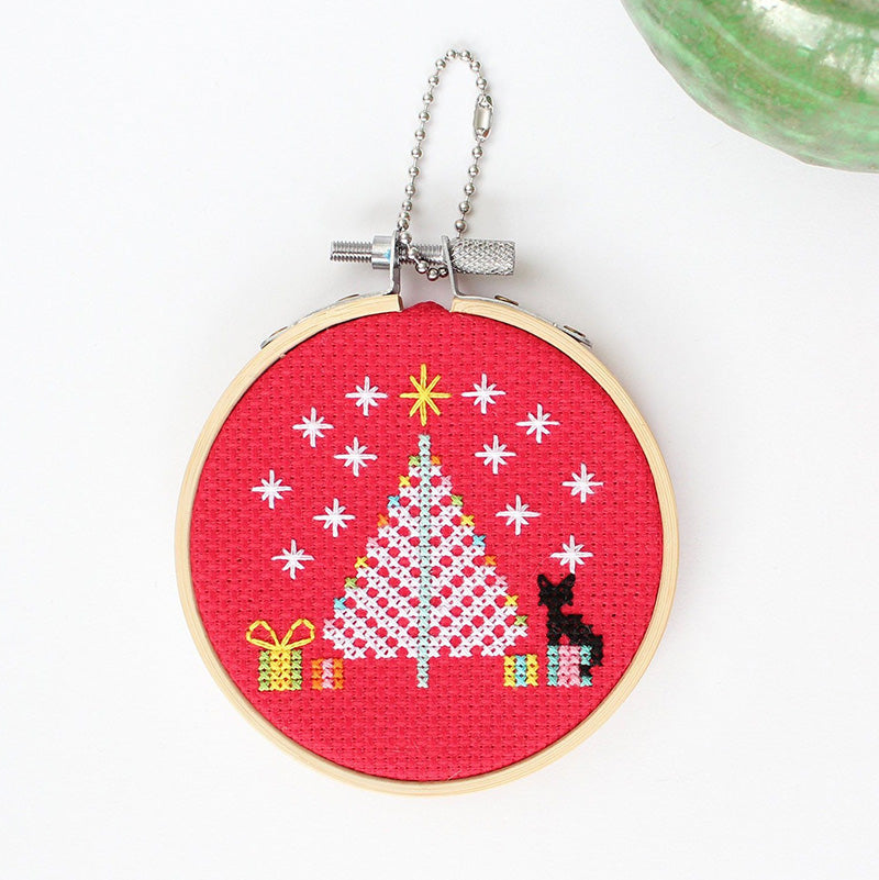 Winter Bouquet Holiday Ornament Kit Easy DIY Cross Stitch Kit 