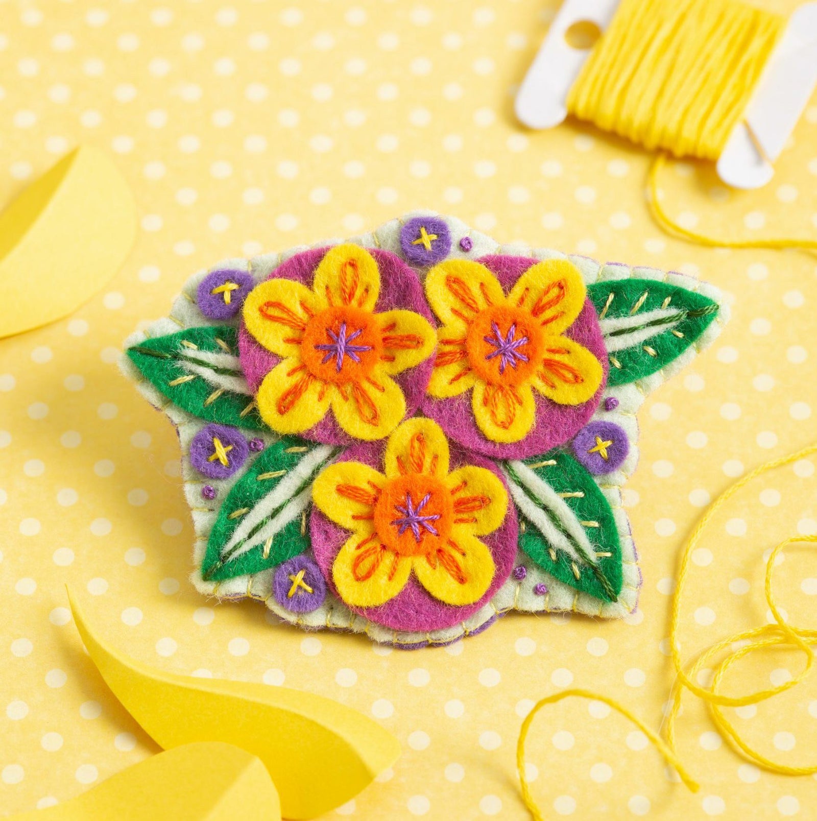 Hawthorn Handmade - Gertrude Flower Felt Craft Kit - Cross Street