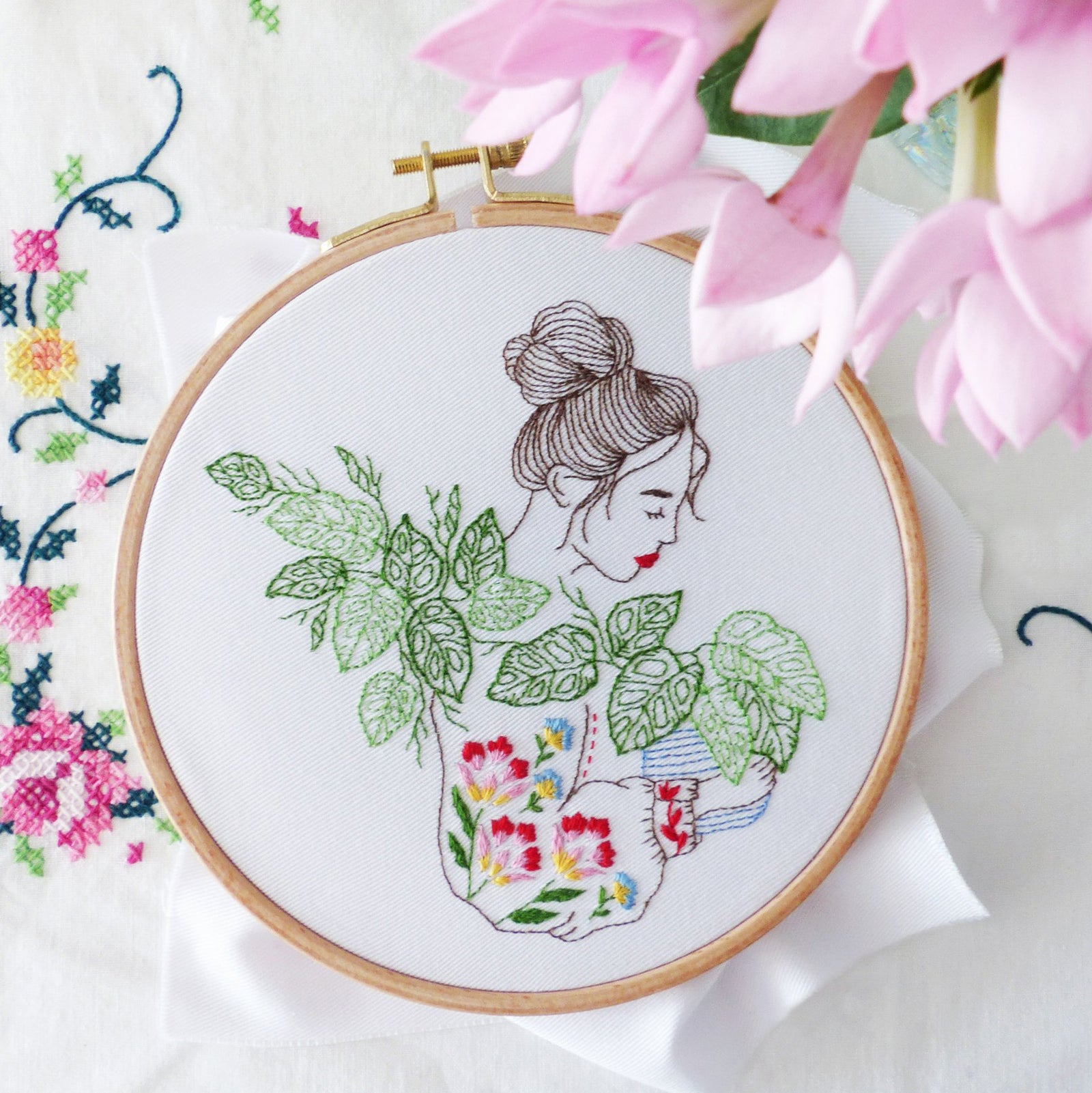 Machine Embroidery Design - Reading Hobby Collection #01