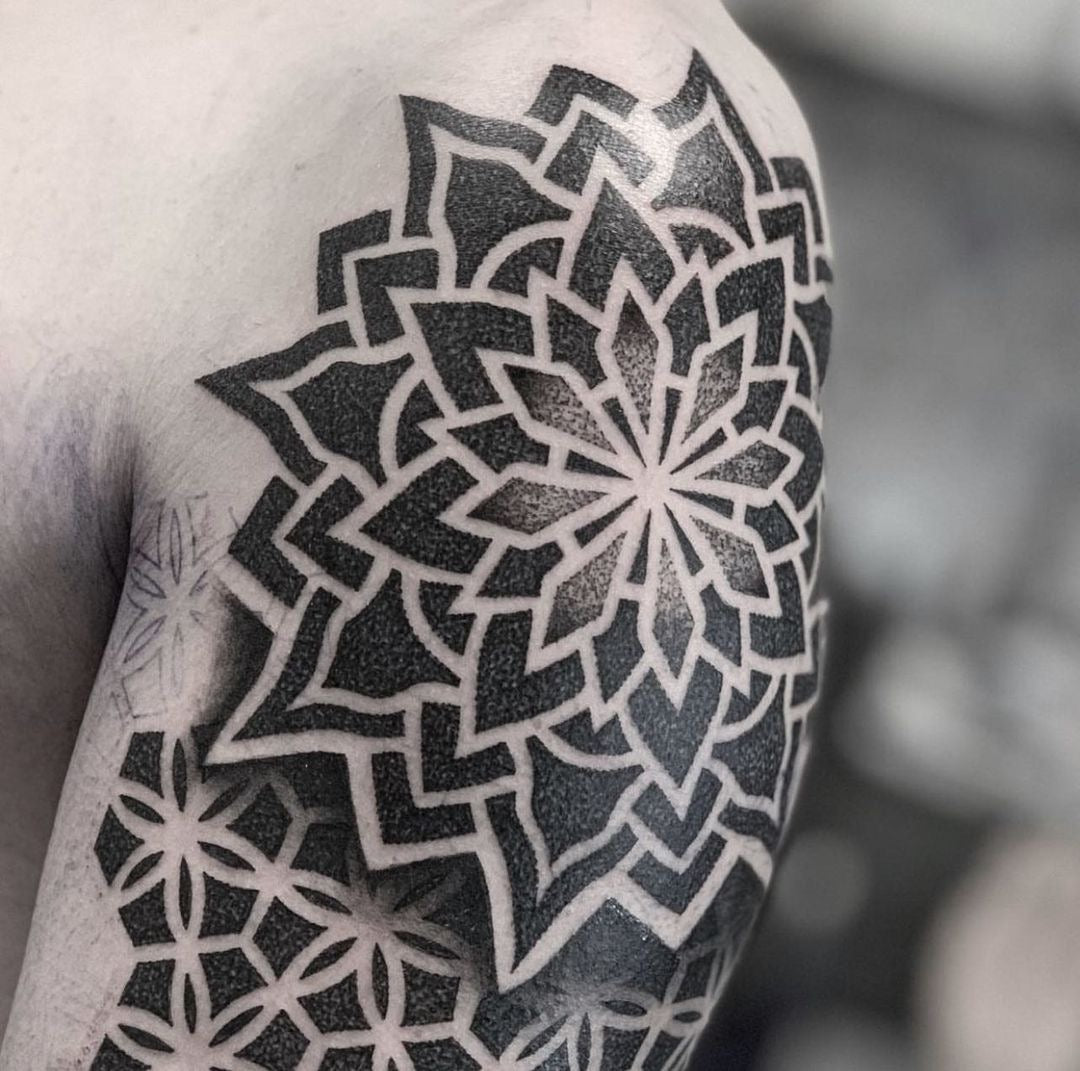 Kuro Sumi Tattoo Ink  Masterpiece by our pro team artist martamakeart  using kurosumitattooink   Follow us on instagram  Facebook