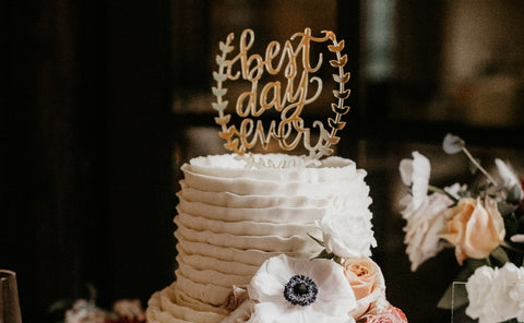 Cake topper