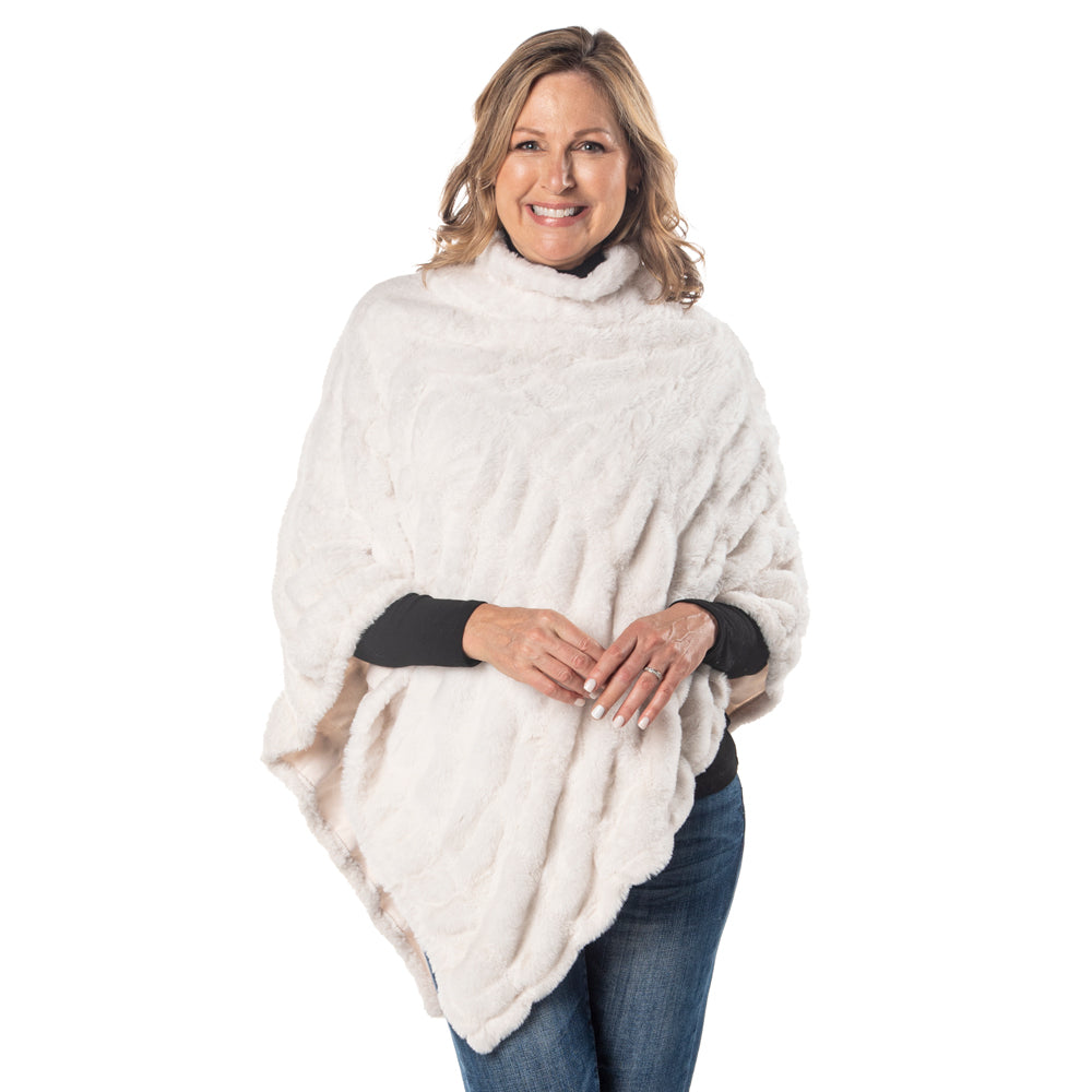 graan worst Onderzoek Plush Faux Fur Winter White Cozy Coat Poncho – Linda Anderson