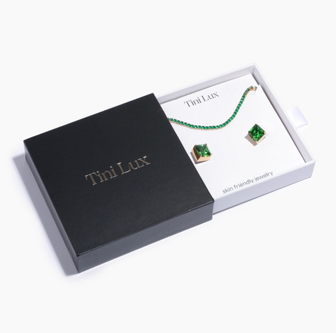 hypoallergenic emerald holiday jewelry set 