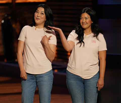 founders of must love hannah and mollie on season 14 of shark tank 