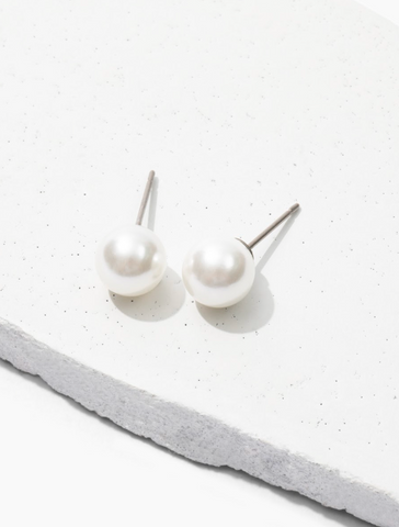 hypoallergenic timeless pearl earrings