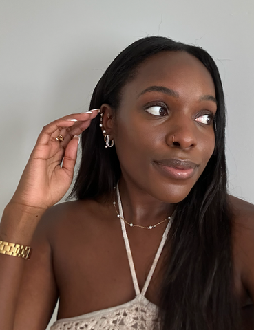 britanny murray tini lux jewelry wearing hypoallergenic skin friendly earrings