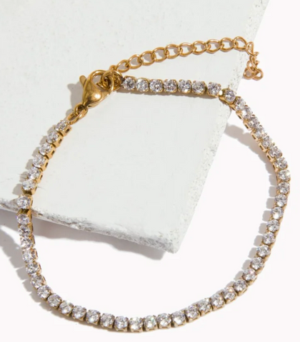 skin friendly tennis bracelet with prong set diamonds