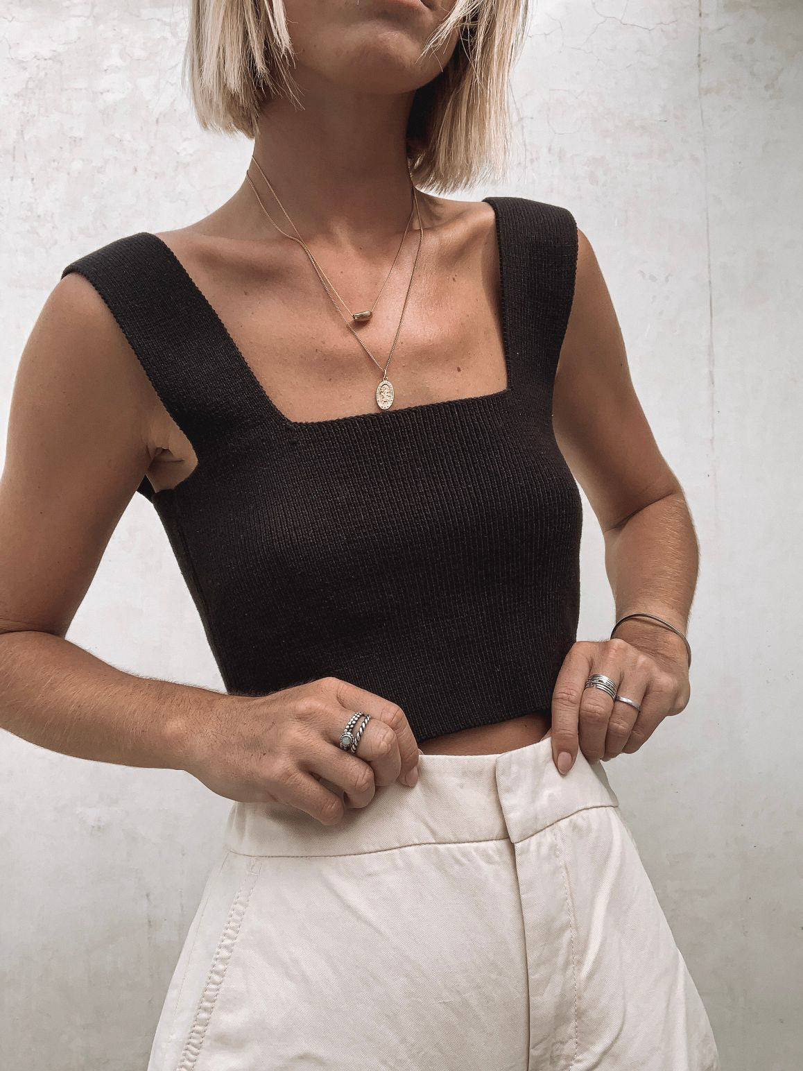 The Handmade Knit Top That Cannot Be Missing From Your Wardrobe