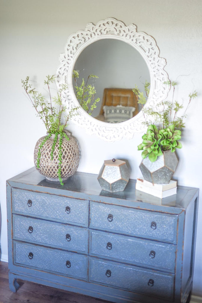 bedroom dresser decor