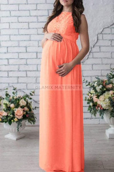 Elegant Maternity Maxi Dress with Lace – Glamix Maternity