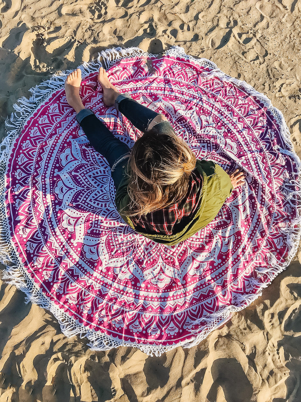 Step up your beach game for summer 2018 with a Boho Roundie. Use your roundie while enjoying the sunshine, around the bonfire, or for a beach mediation session. There’s nothing more relaxing than closing your eyes and listening to the calming waves to soothe the soul. 