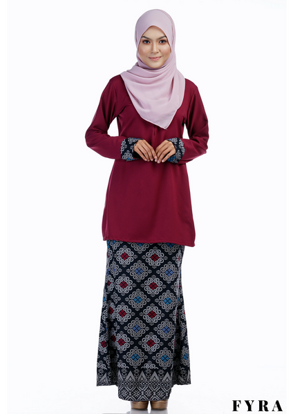 Hanisa Songket Kurung (Maroon) – FYRA