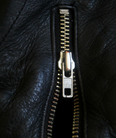 metal zip in leather