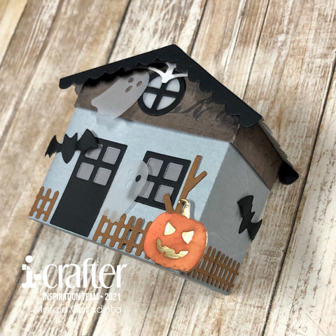 #thefrolickingfairy #i_crafterart #icrafter #loriwhitlock #housefavorbox #hauntedhouse #halloween #halloweentreat #diyhalloween #diytreatbox #treatbox #diecutting #vellum #ghosts #bats #cardmaker #papercrafting #interactive #mamamade #cardmakersofinstagram