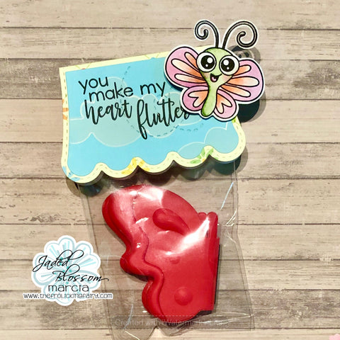 #thefrolickingfairy #jadedblossom #heartflutter #youmakemyheartflutter #lovebugs #butterfly #bugtraildies #cloudstencil #distressoxide #scallopslider #scalloptopperdie #treattag #bugs #insects #cardmaker #cardmaking #watercolor #ilovebugs