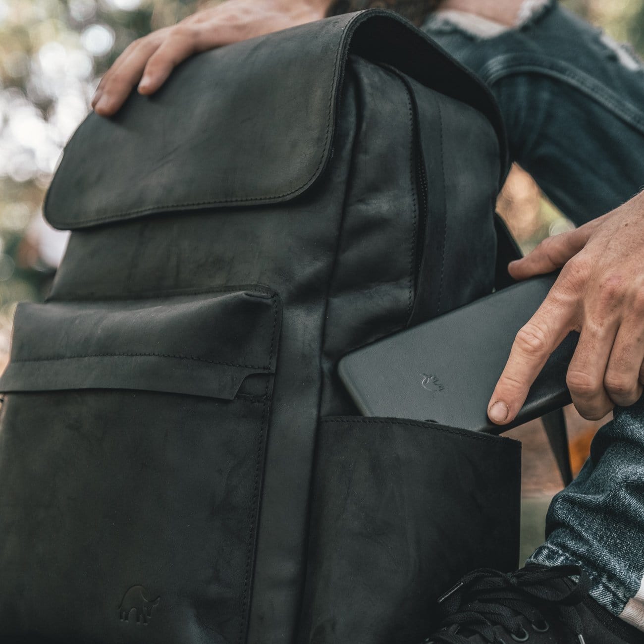 Leather Rugged Backpack - Black Edition – Bullstrap