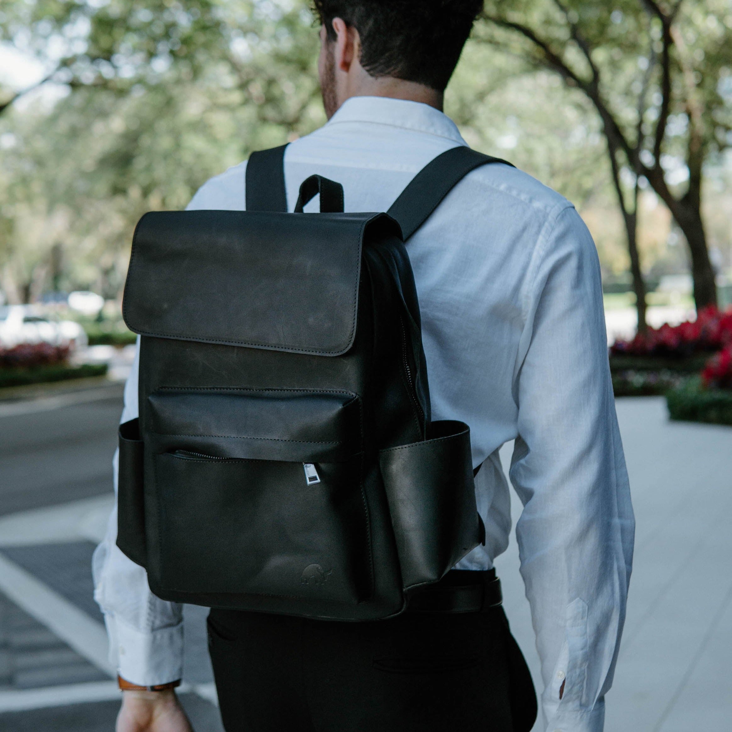 Leather Rugged Backpack - Black Edition – Bullstrap