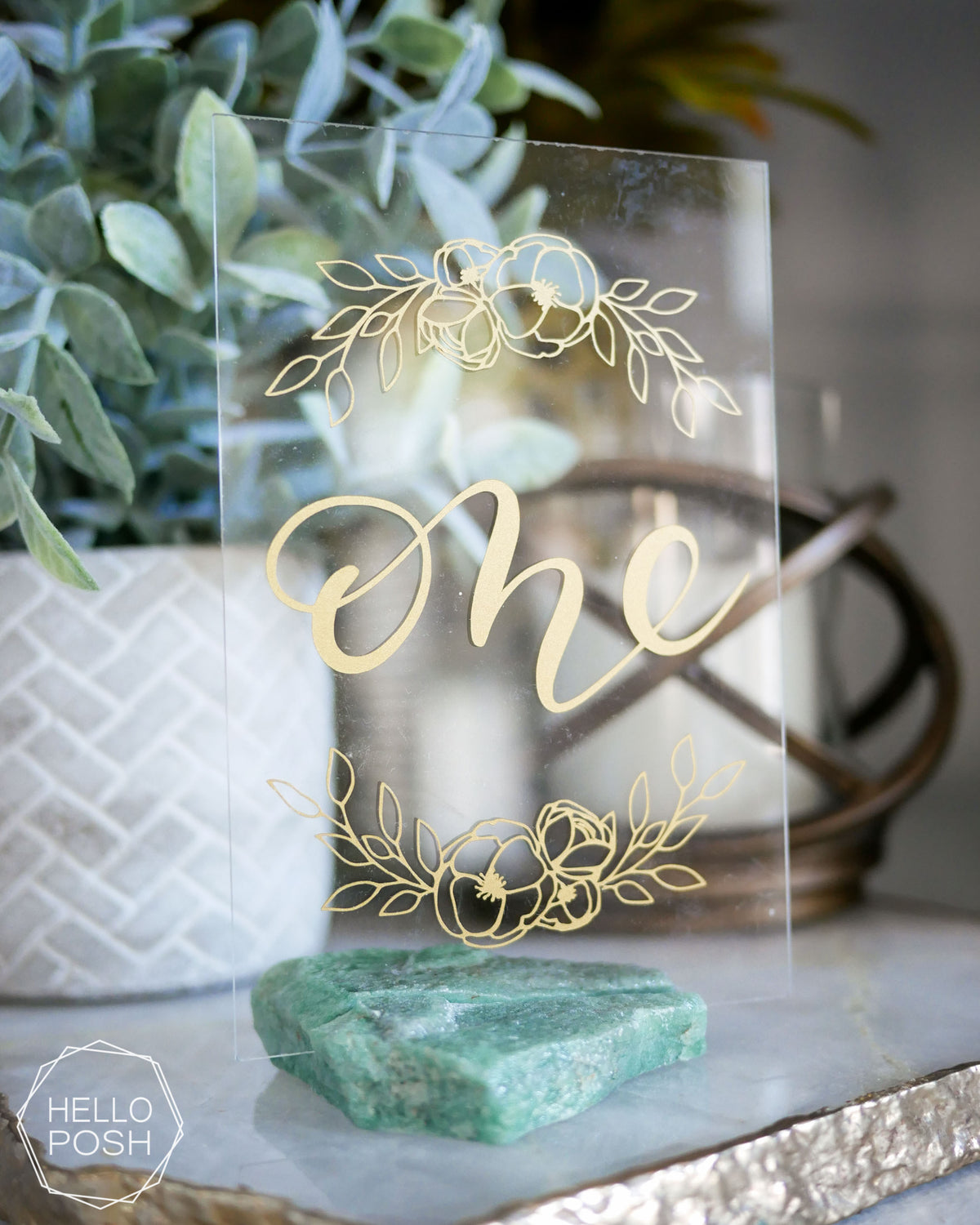 Small gold easels; Brass display stands – HelloPosh