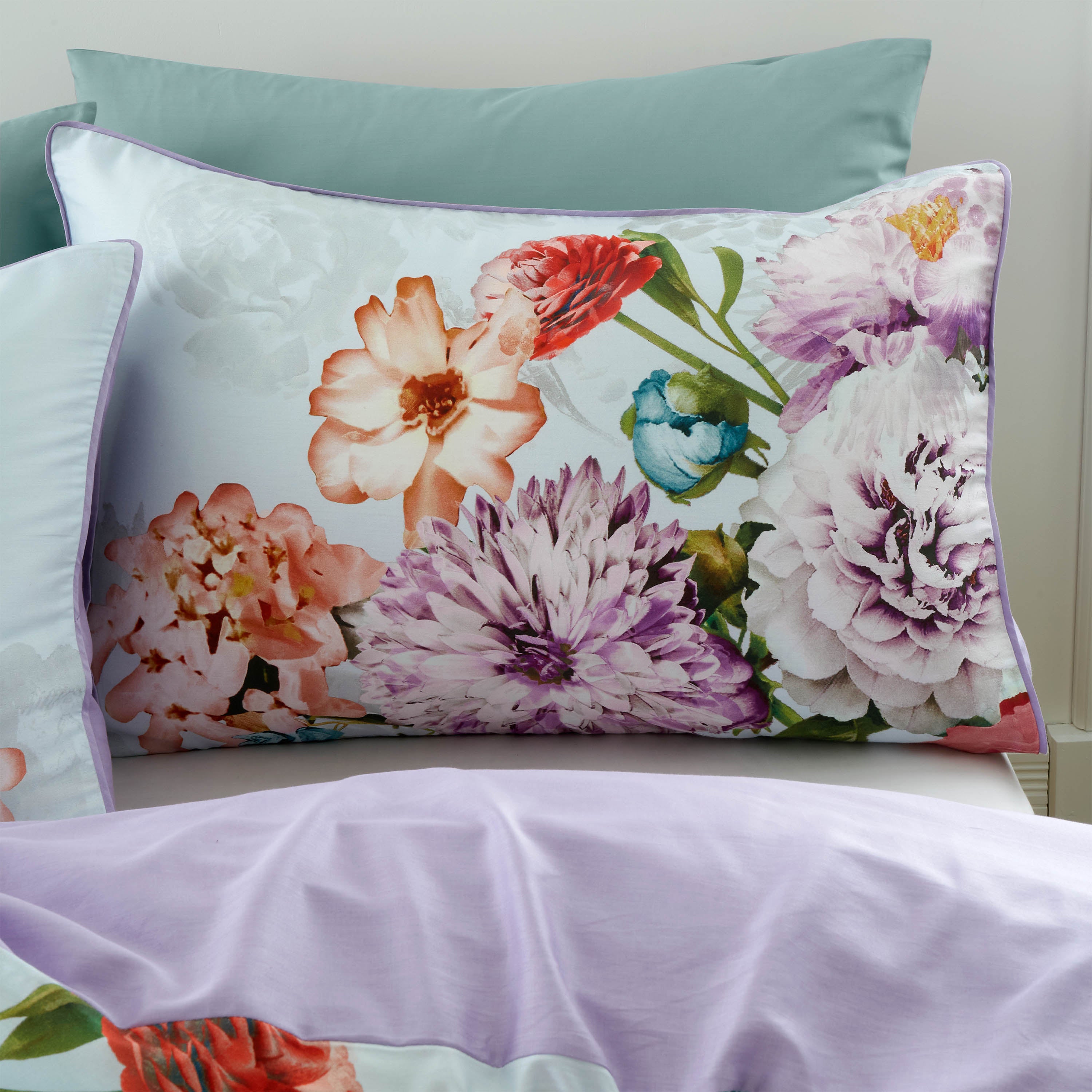 Hyperion Amaranth Floral Bedding Set in Purple | 96% Star Rating | Terrys