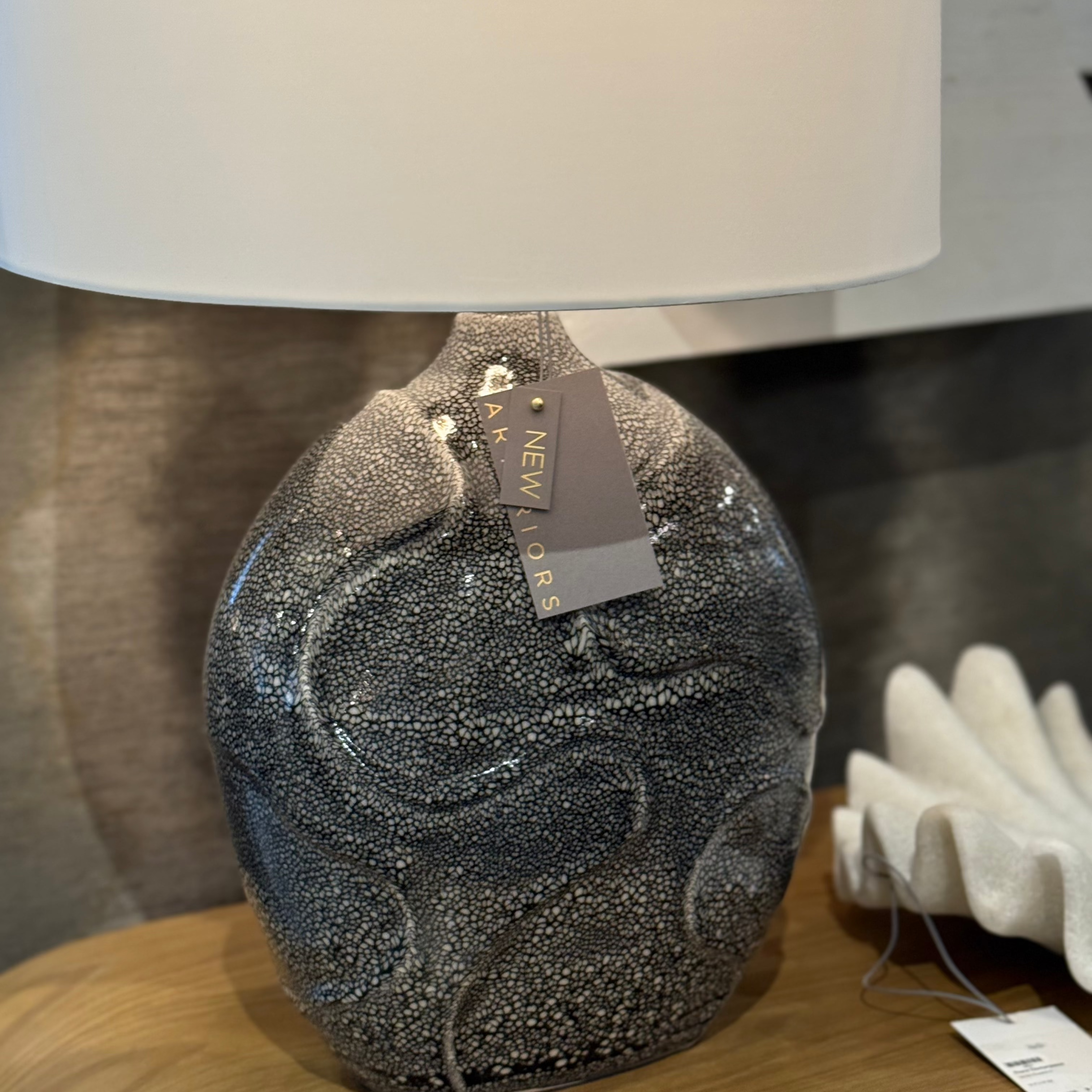 Obsidian Porcelain Ismay Lamp