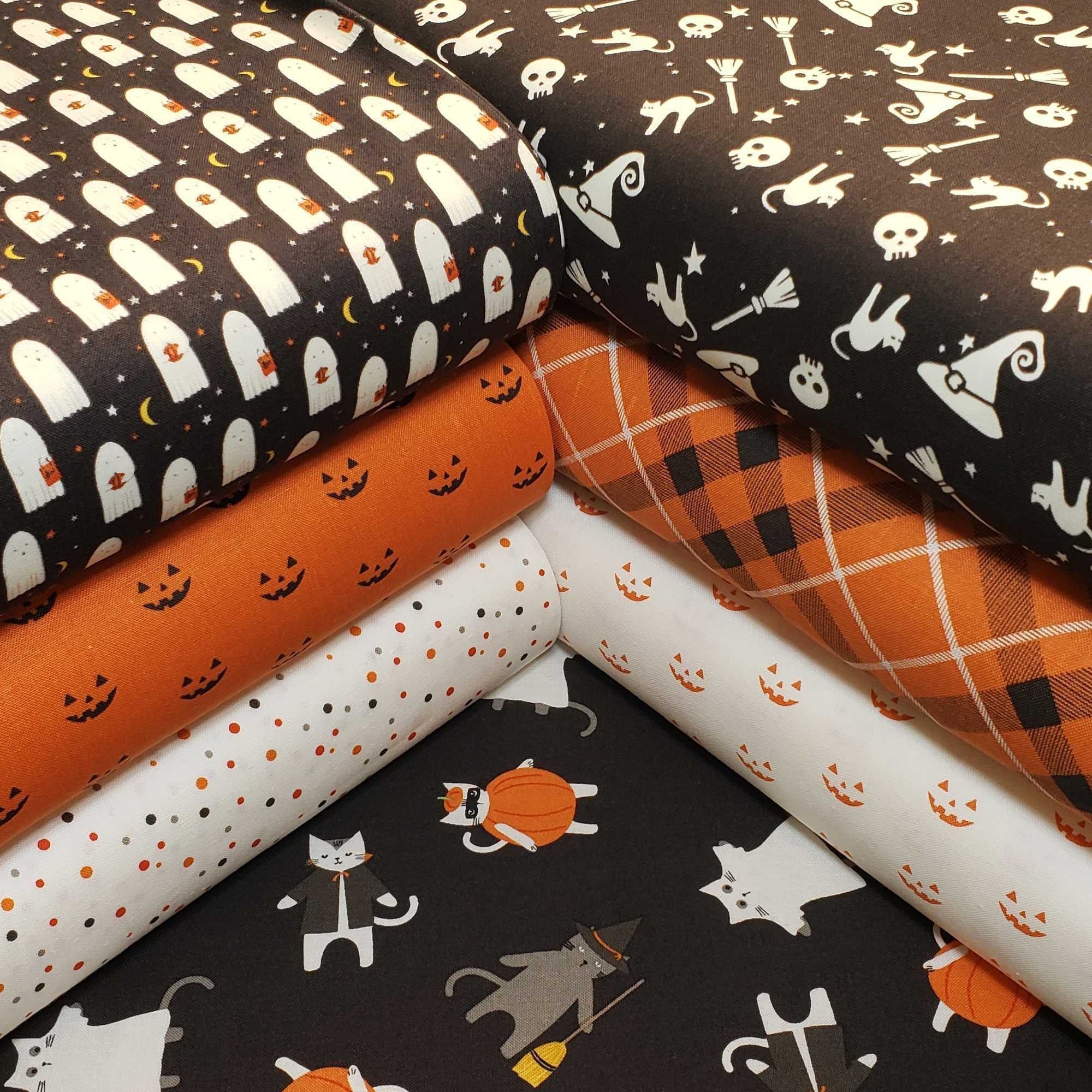 Halloween Crayola Confetti Cotton White Table Runner Kit #1 - Riley Blake  Fabrics