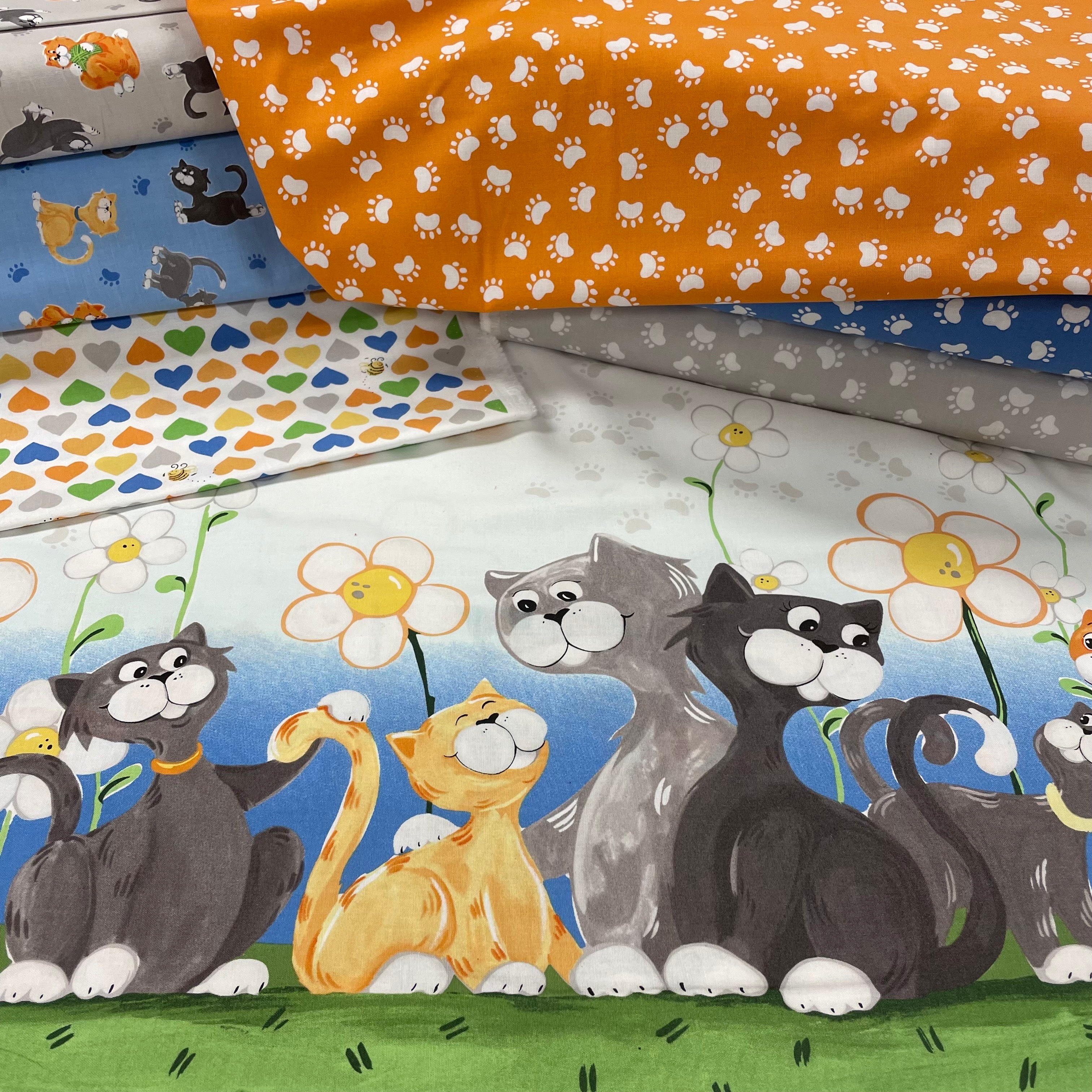 Cat Print Fabric - {michellepatterns.com}