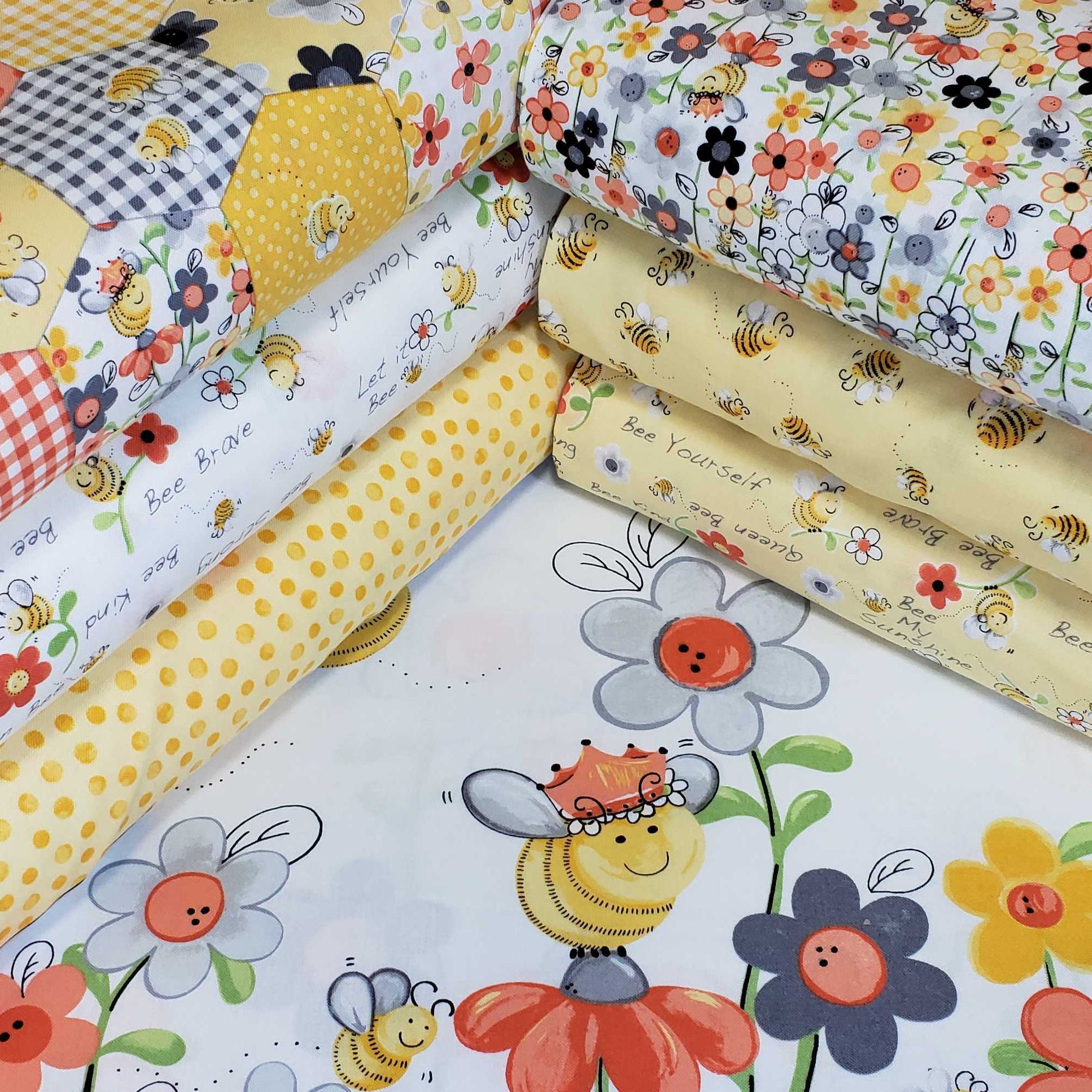 Sweet Bees Mini Floral and Bee Fabric by Susy Bleasby - Susybee