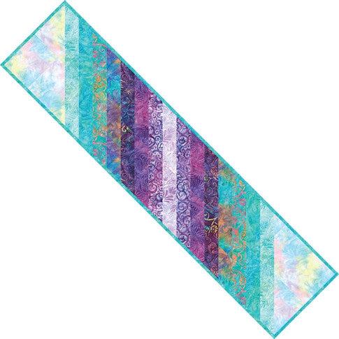 Slanted Stripes Table Runner Pattern - Free Pattern Download-Robert Kaufman-My Favorite Quilt Store