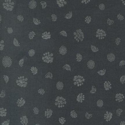 Woodland & Wildflowers Charcoal Royal Rounds Fabric – End of Bolt – 51″ × 44/45″