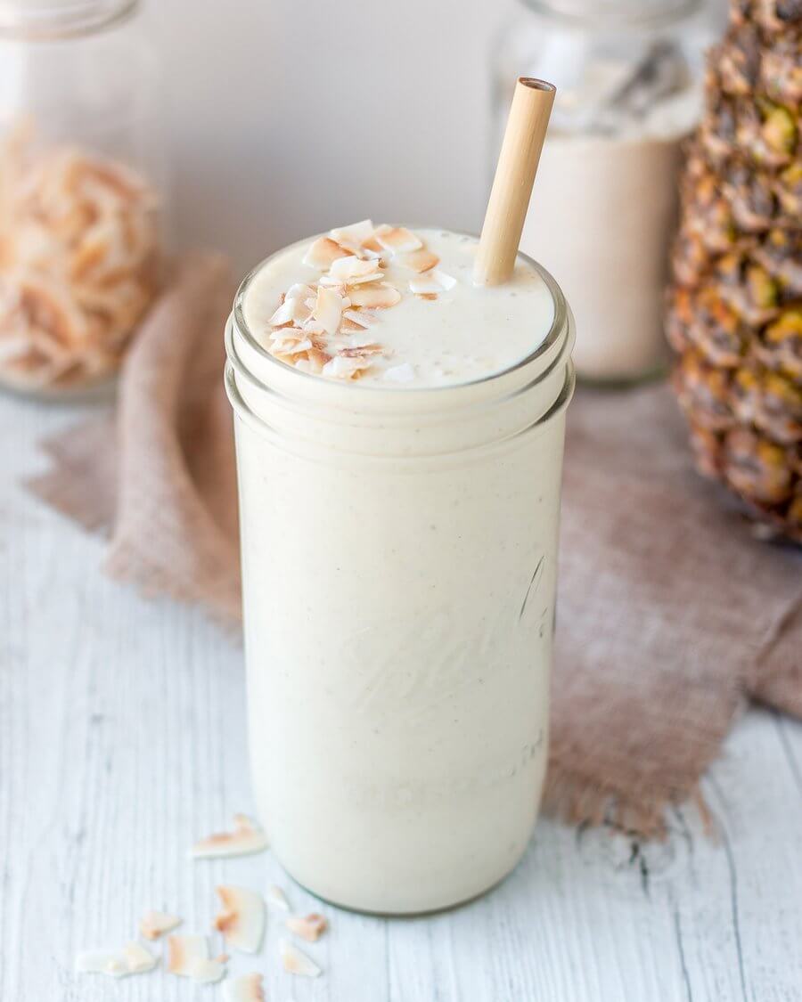 PINEAPPLE COCONUT SMOOTHIE | Tropeaka