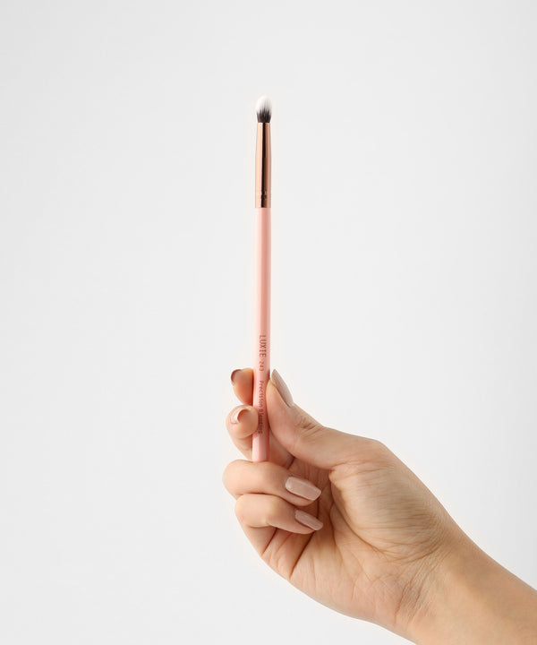 Luxie 512 Rose Gold Small Contouring Brush