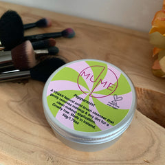 MuMe's peppermint solid makeup brush cleanser