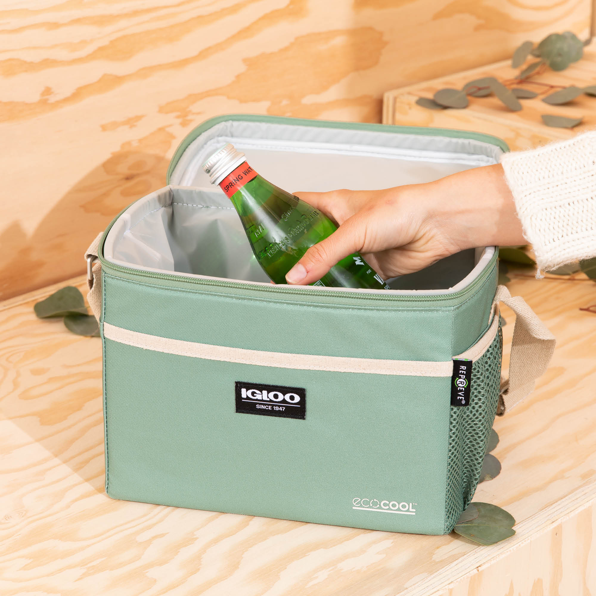 Igloo 12 Can Halo Cube Lunch Tote Cooler Bag - Camo Green