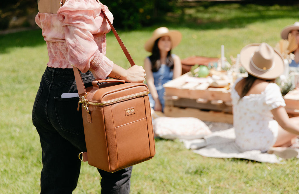 Introducing Igloo Luxe™: The Fashion-Forward Purse-onal Cooler Collect