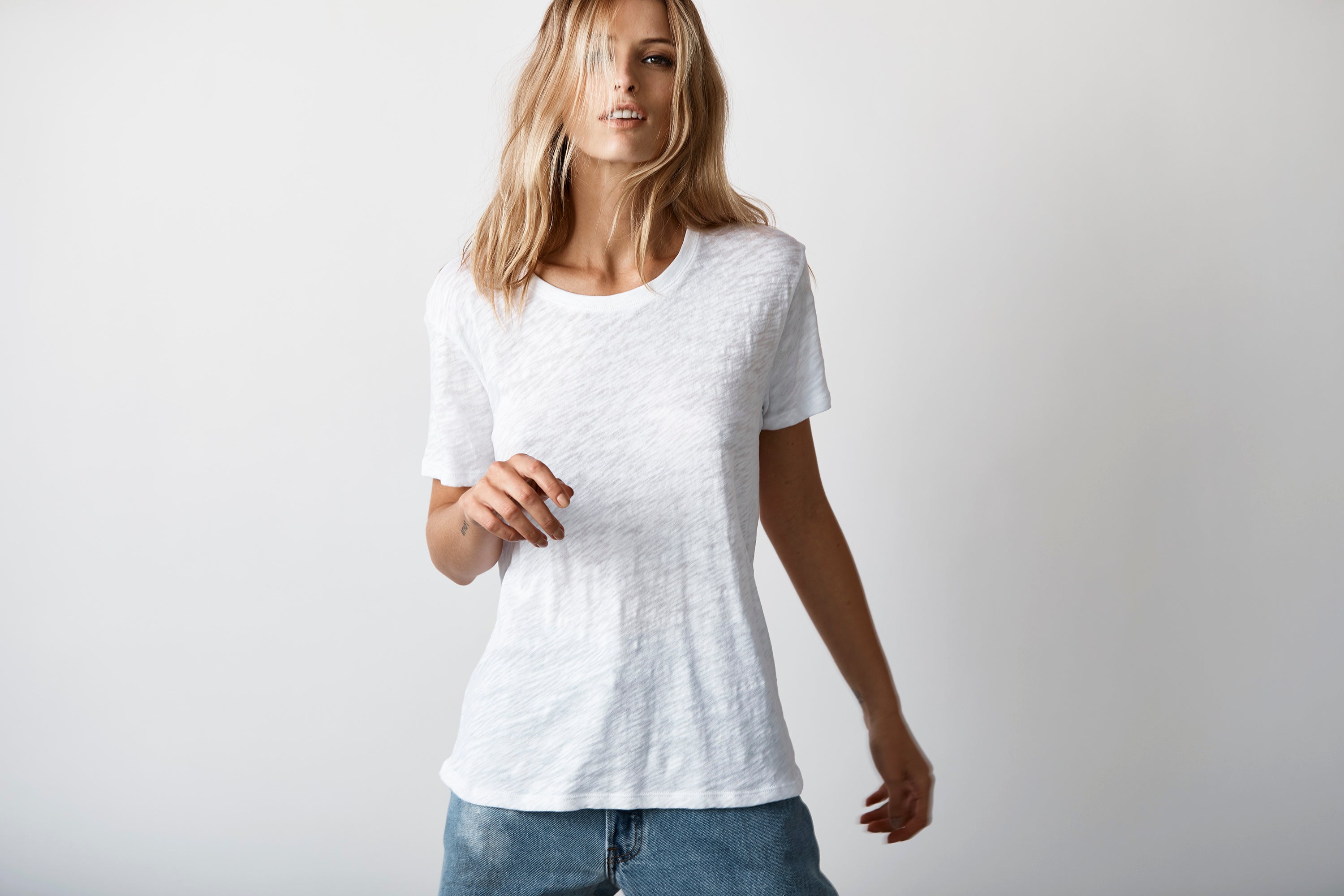 perfect white tee