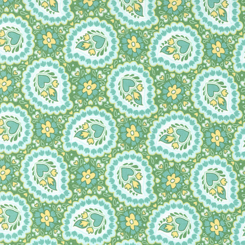 Waverly Inspirations 100% Cotton 44 inch Solid Kelly Green Color Sewing Fabric by The Yard, Size: 36 inch x 44 inch