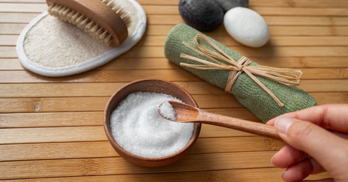 Soak and Let Toxins Go with an Epsom Salt Bath