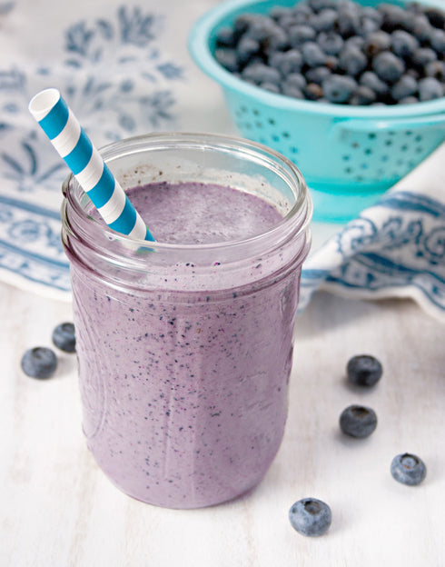 Blueberry-Almond Butter Smoothie – Haylie Pomroy
