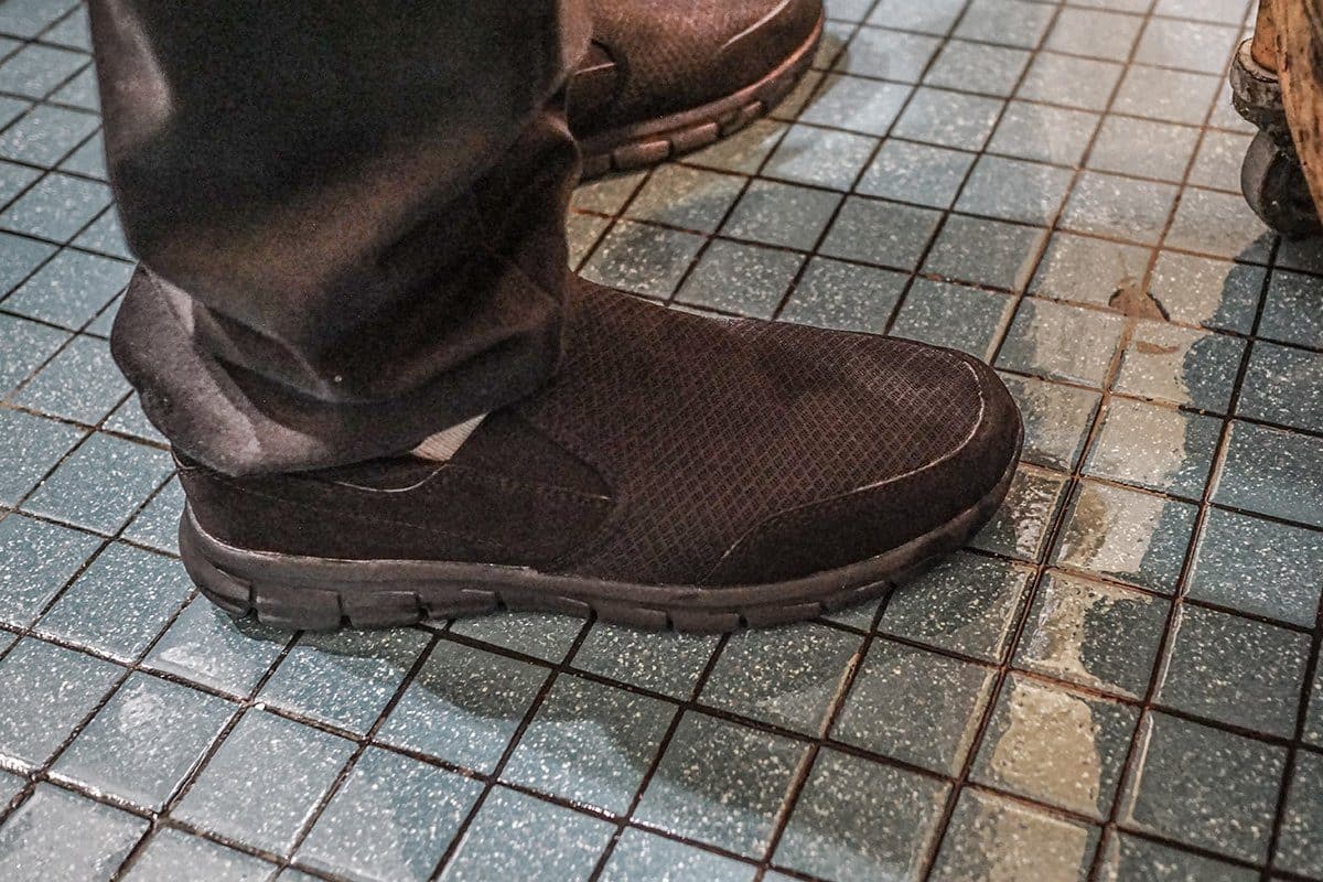 lightweight flexible work boots