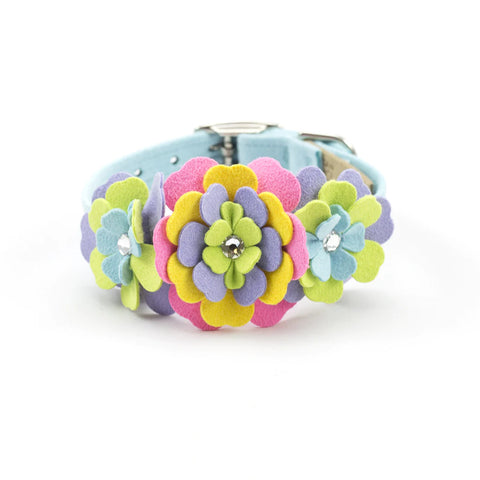 Picture of the Fantasy Flower Collar perfect for your pets.