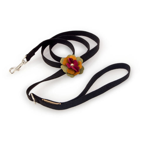 Image of the Autumn Flower Leash from Susan Lanci Designs, an option for the best leash online.