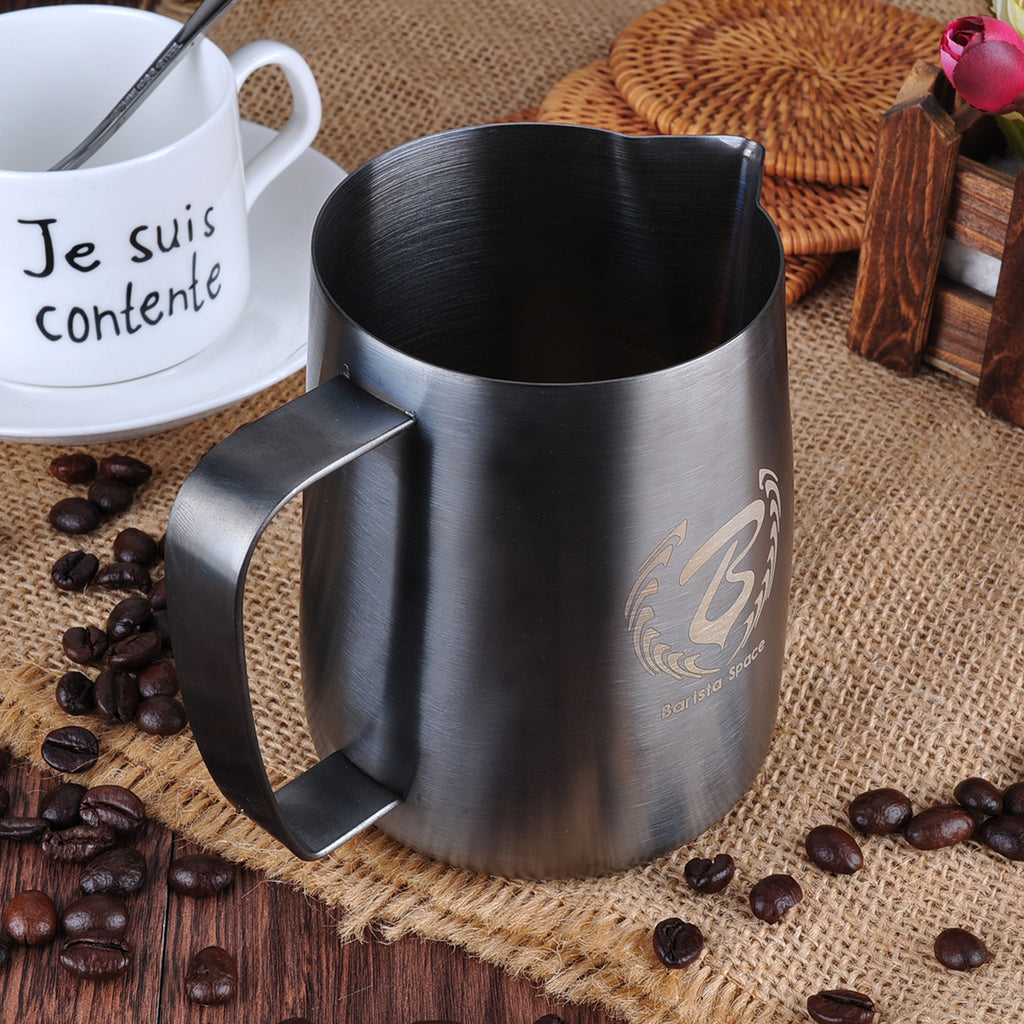 https://cdn.shopify.com/s/files/1/1921/8479/files/barista_milk_jug_1024x1024.jpg?v=1523595032