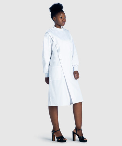 <img src="whitelabcoat.png" alt="woman in white lab coat">