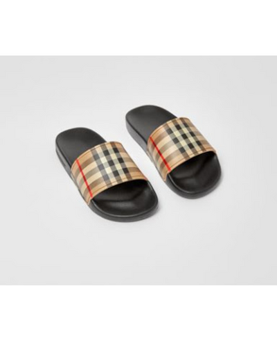 female palm slippers design