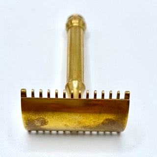 Gillette Pocket Edition Safety Razor in Pig Skin Case with Shell Bottom Handle
