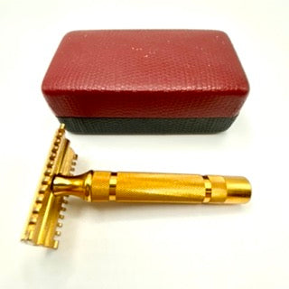 Gillette "The NEW" Red And Black Set Short Comb Vintage Double Edge Safety Razor - 1930's