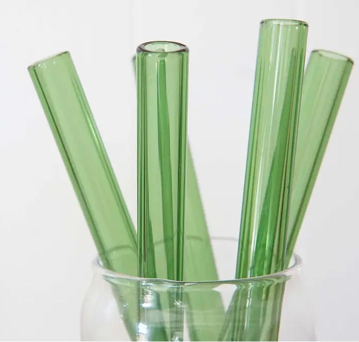 Green Montera Glass cup with bamboo lid and glass straw, 20 oz