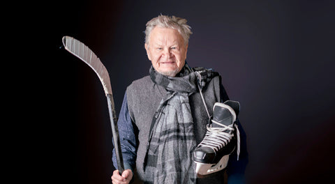 old hockey player