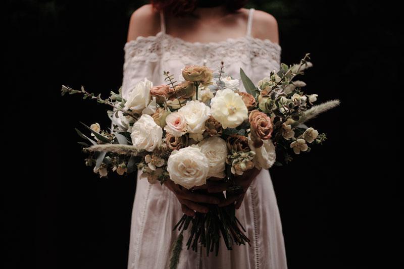 Diy How To Preserve Your Wedding Bouquet Legacybox